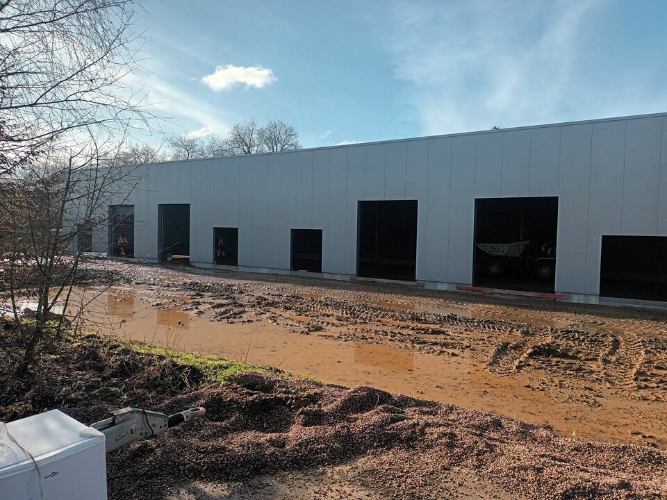 Vente local d''activites 960 m² divisibles à partir de 120 m²