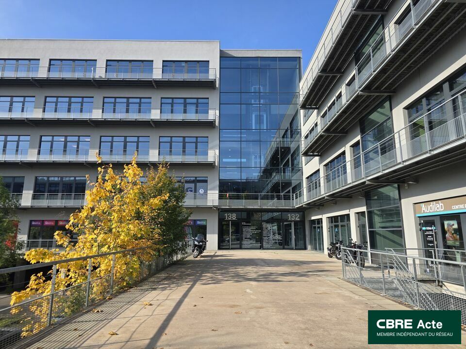 Location bureaux 100 m² non divisibles