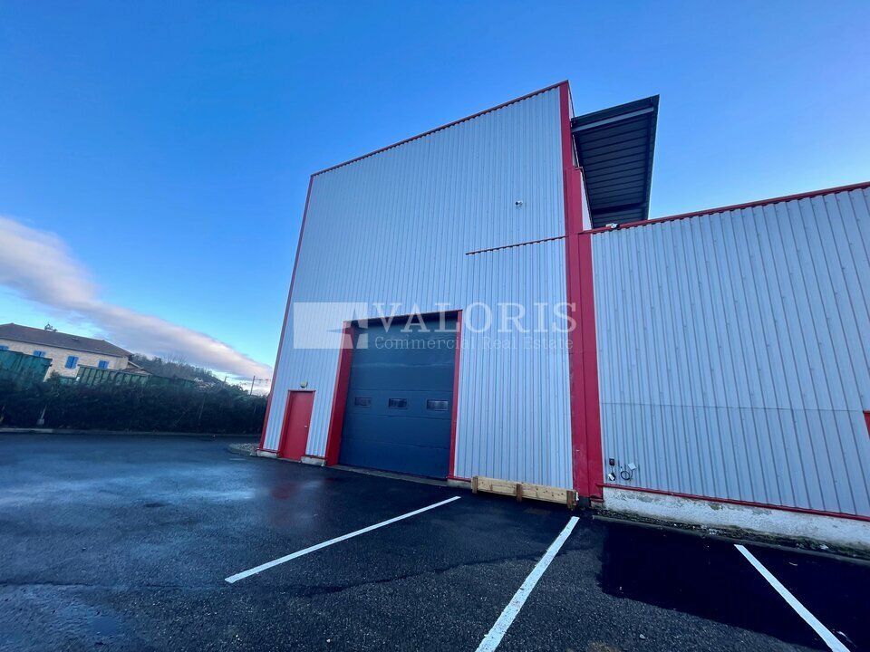 Location local d''activites 564 m² non divisibles