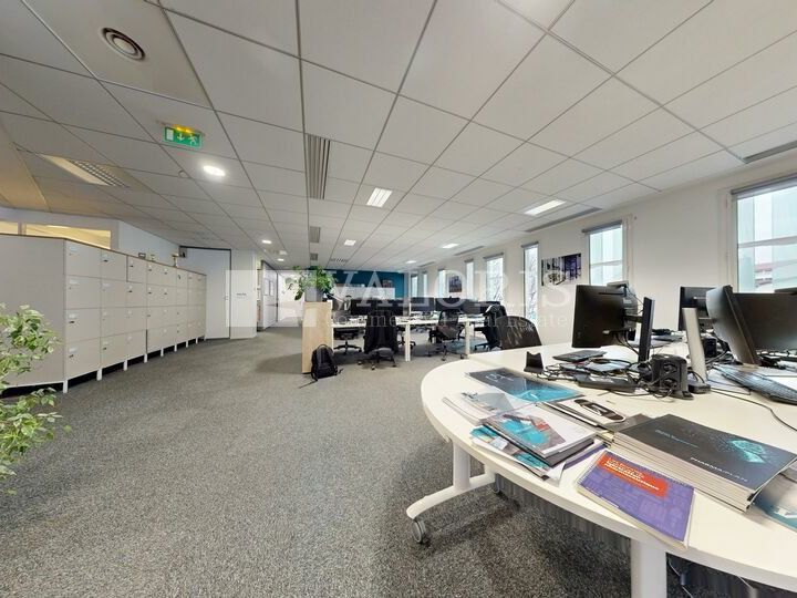 Valoris Real Estate vous propose une adresse stratégique au coeur du Quartier Jean Jaurès!