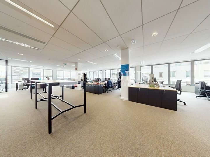 495.4 m² pour ce bureaux en location à Lyon