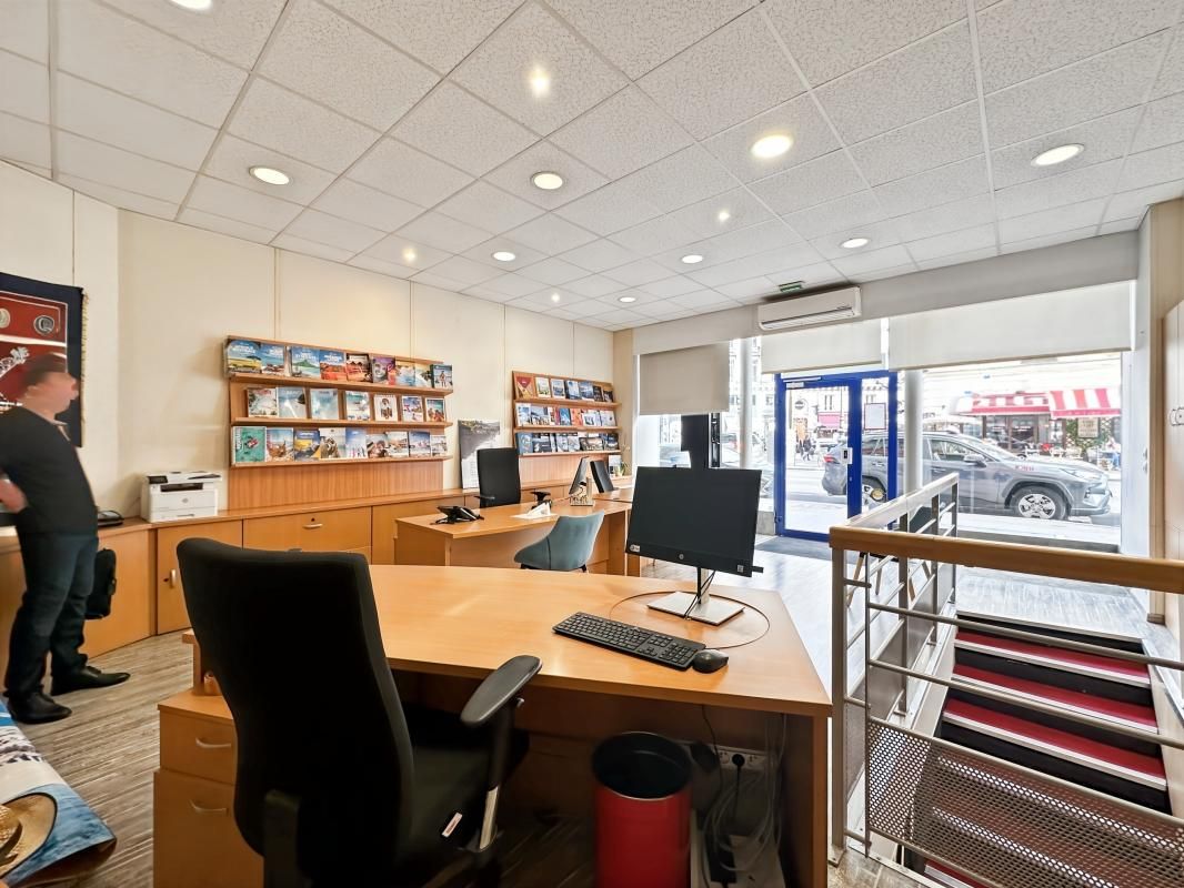 Location local commercial 59 m² non divisibles