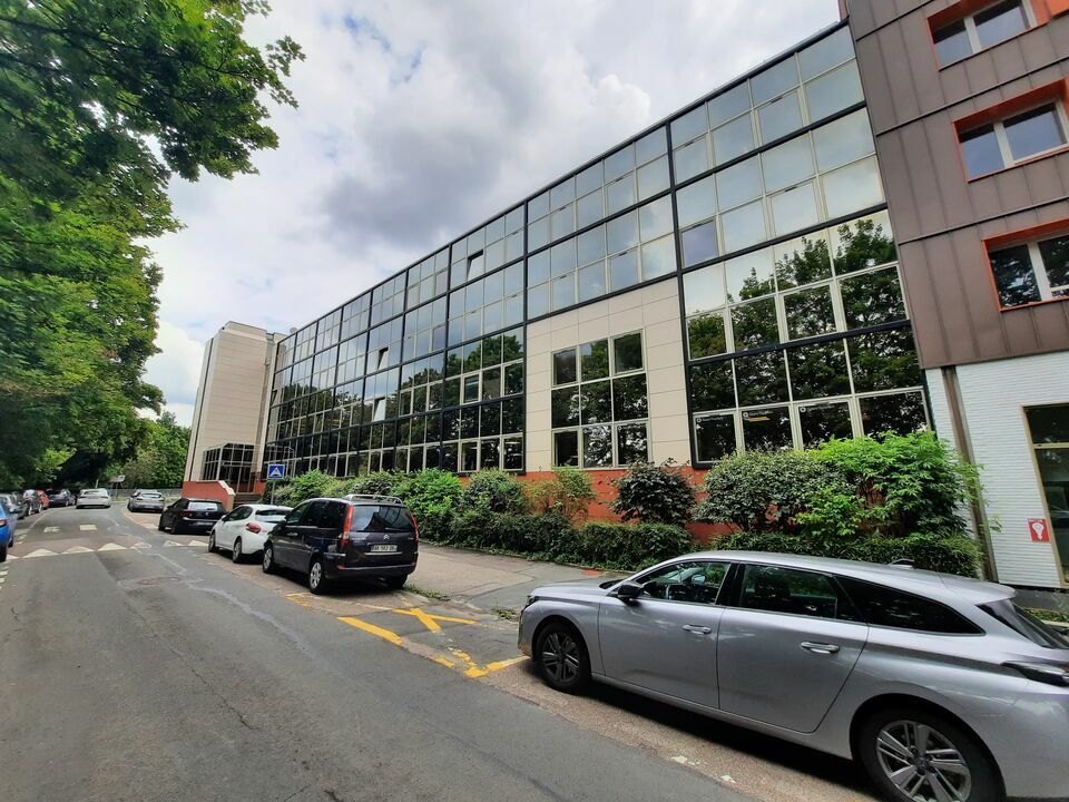 Location bureaux 2441 m² divisibles à partir de 286 m²