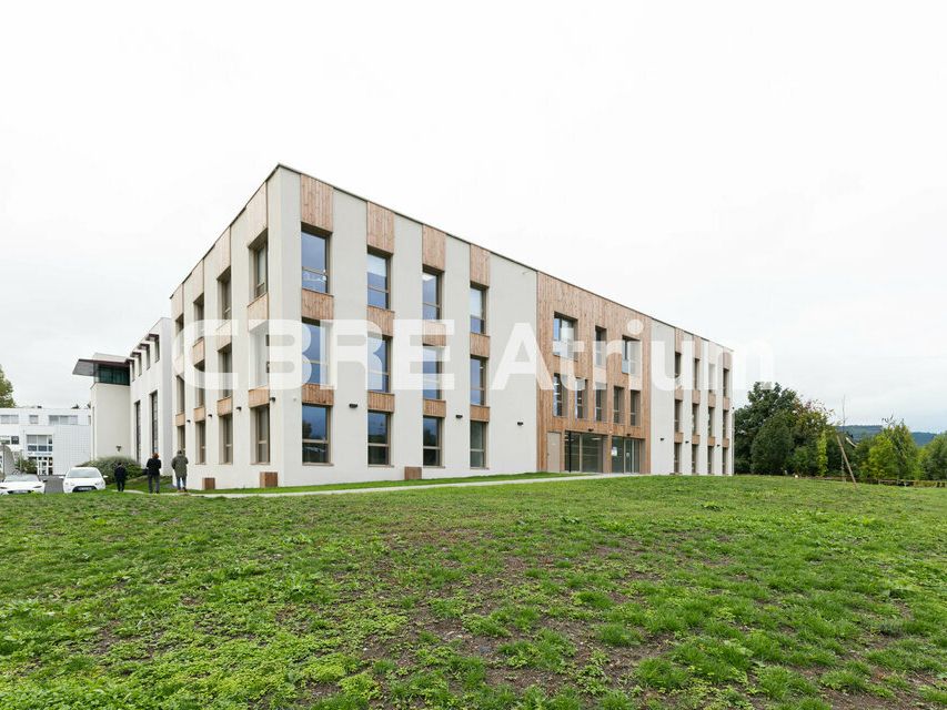 Location bureaux 227 m² non divisibles