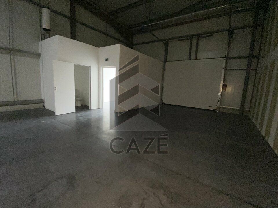 Location local d''activites 163 m² non divisibles