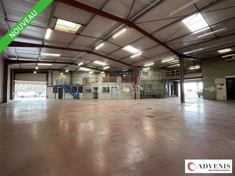 Location local d''activites 1140 m² non divisibles
