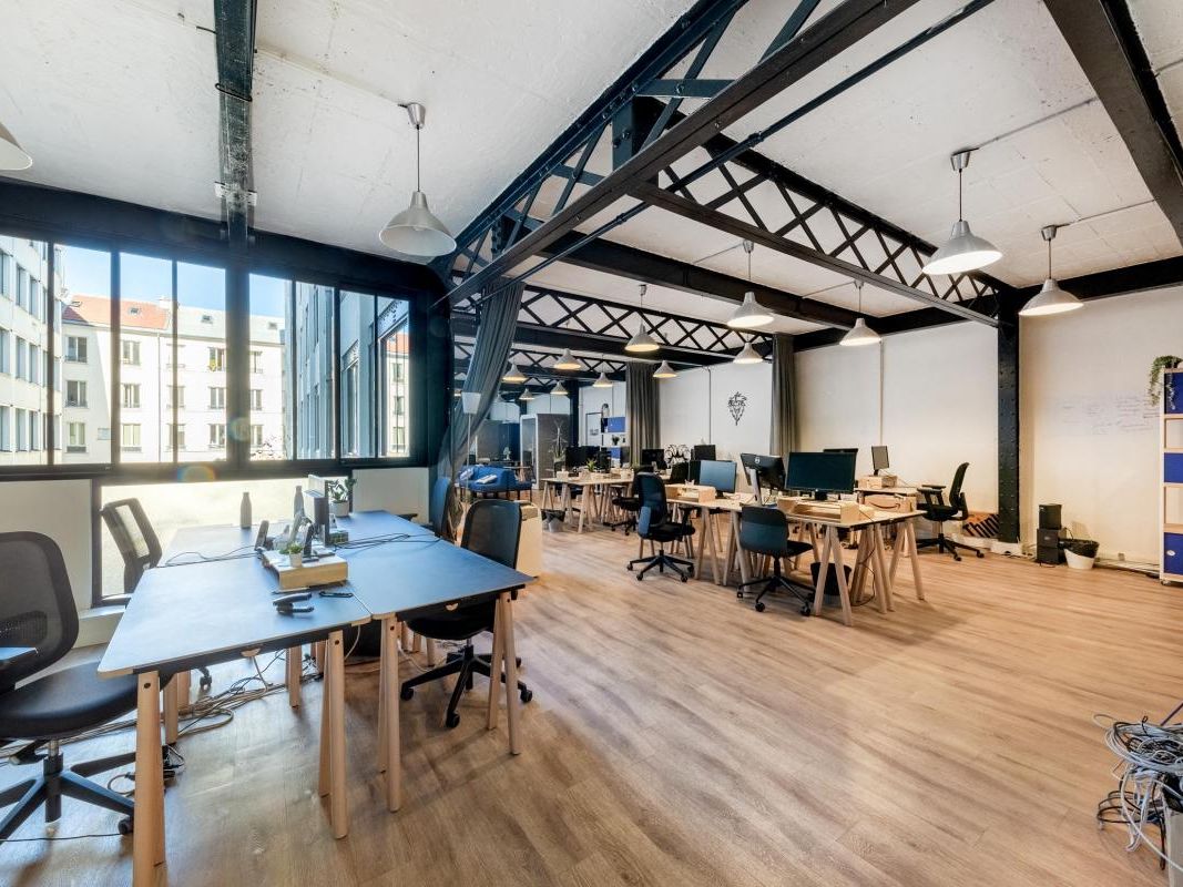 Location bureaux 327 m² non divisibles