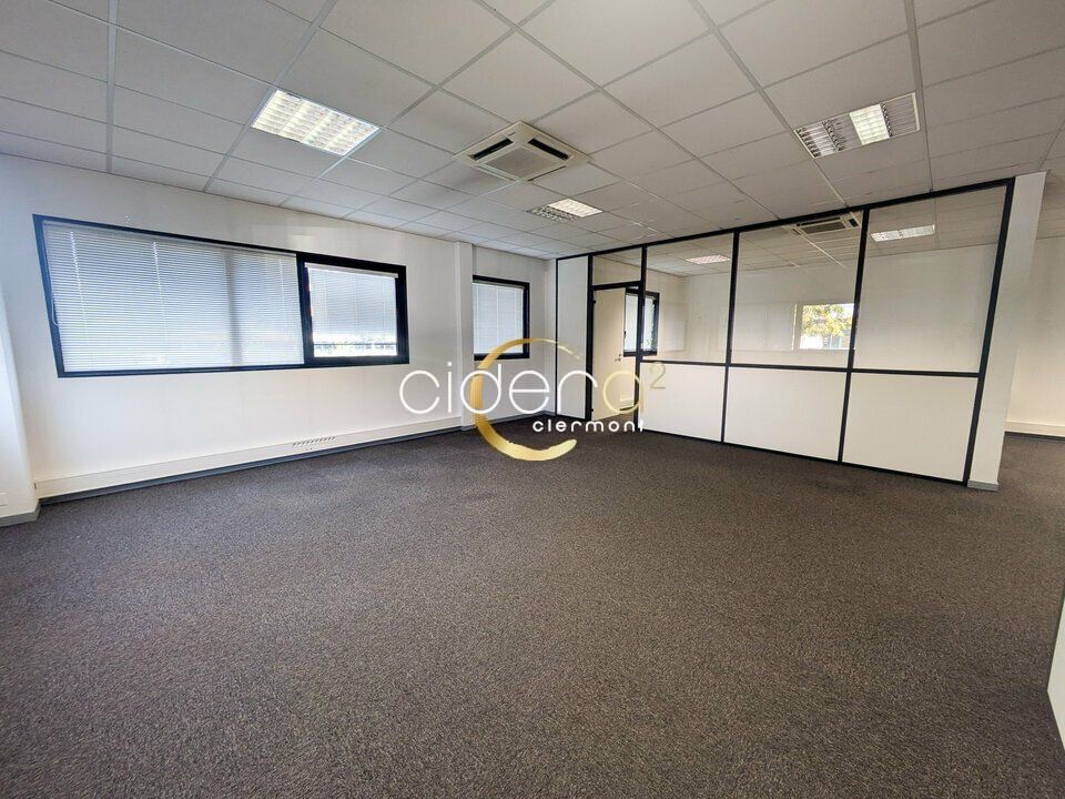 Location bureaux 130 m² non divisibles