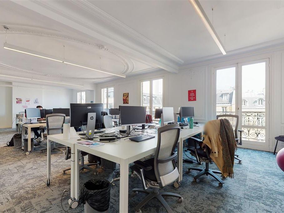 Location bureaux 585 m² non divisibles