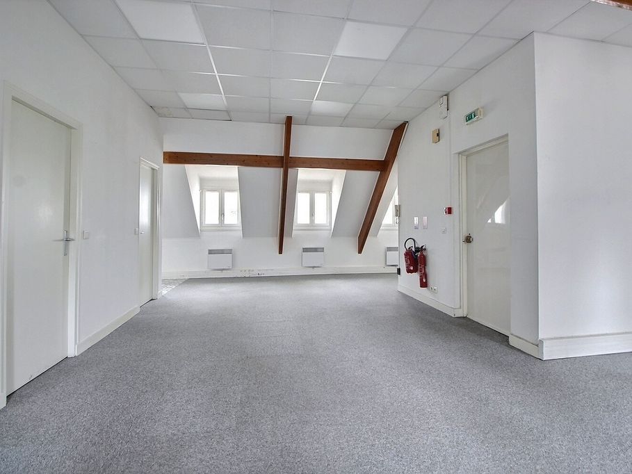 Location bureaux 67 m² non divisibles