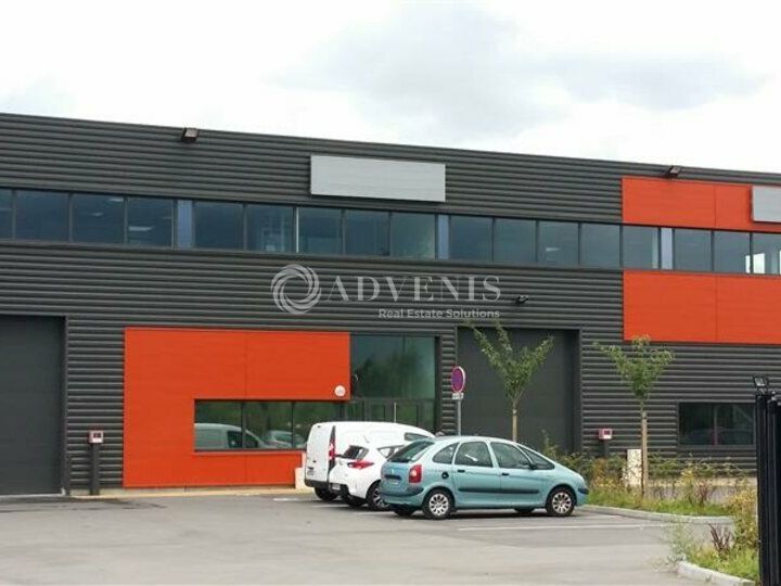 Vente local d''activites 599 m² non divisibles