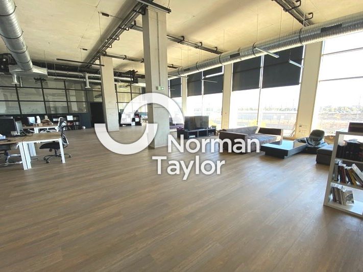 Vente bureaux 544 m² divisibles à partir de 247 m²