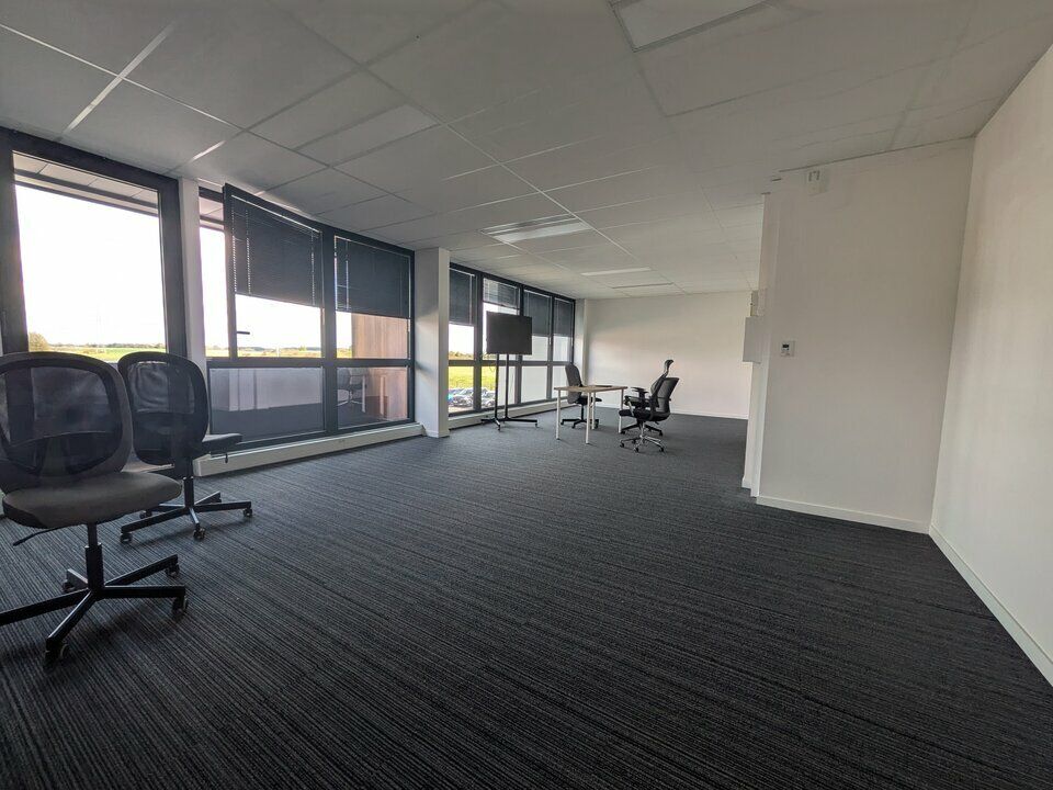 A louer bureaux d'environ 70m² 