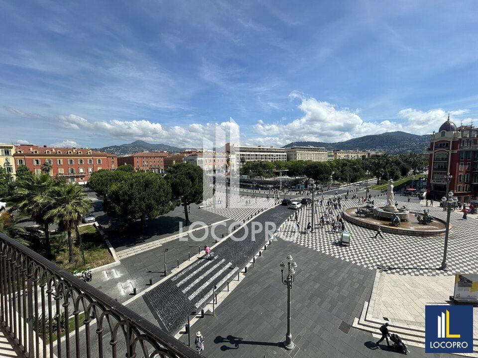 A LOUER - BUREAUX - 230 M2  - CENTRE VILLE PLACE MASSENA