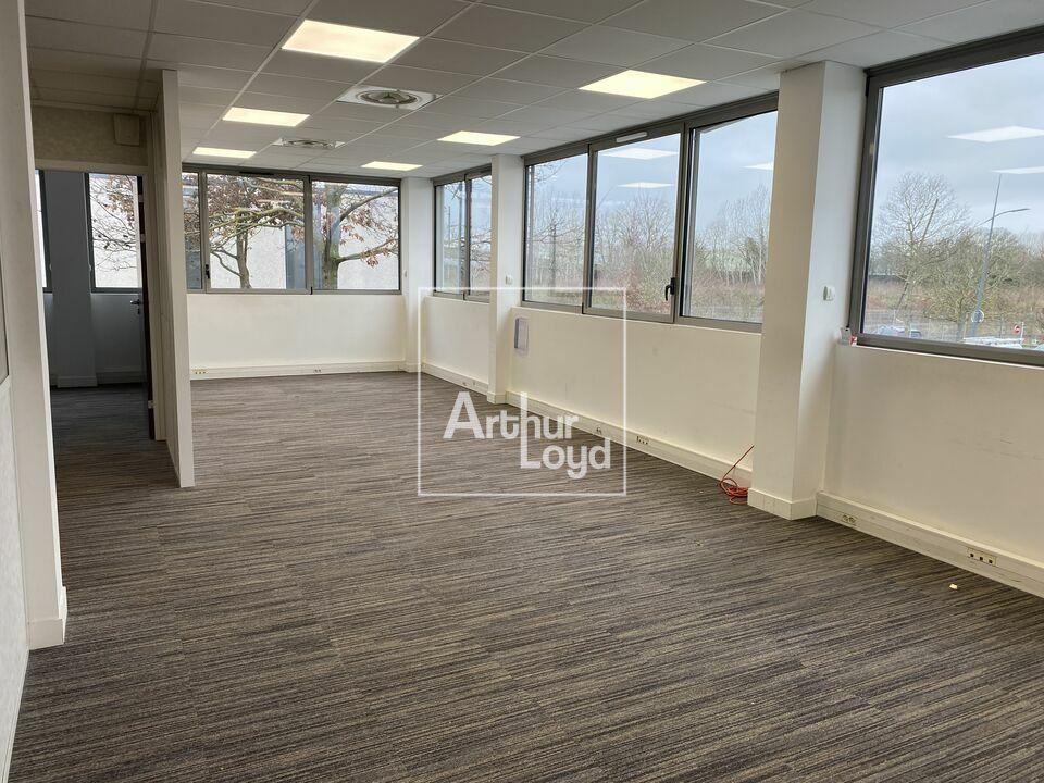 Location bureaux 197.16 m² non divisibles