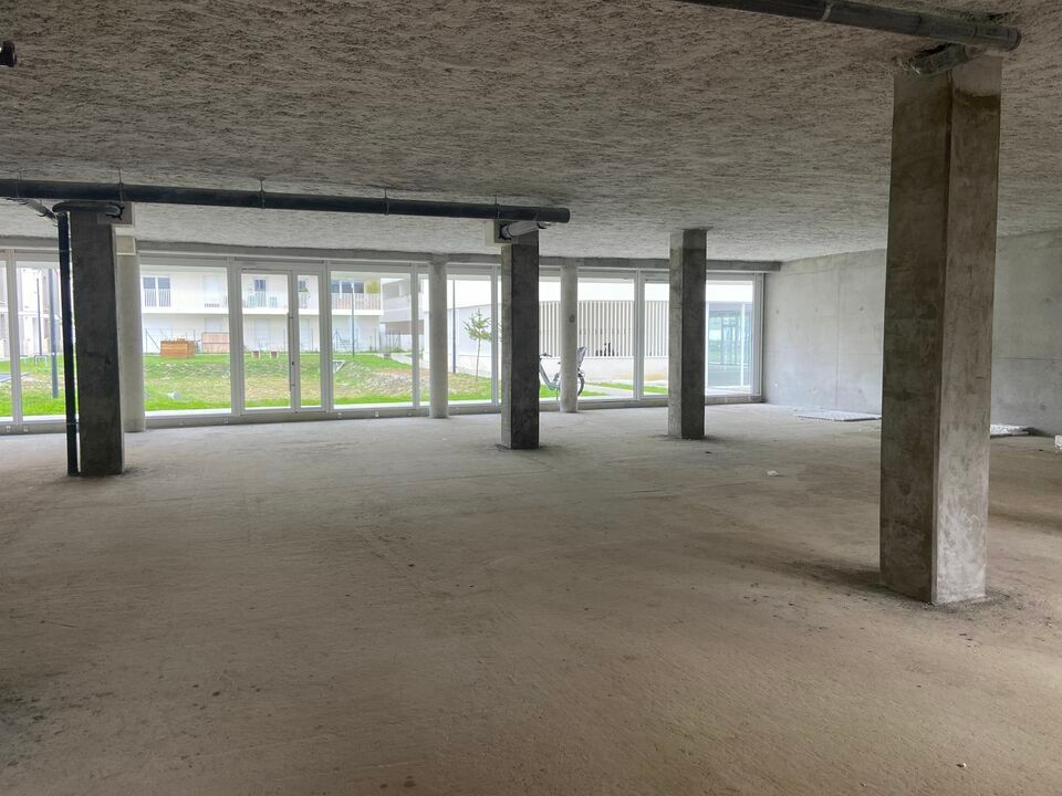 LE BOUSCAT, LOCAL PROFESSIONNEL A LOUER