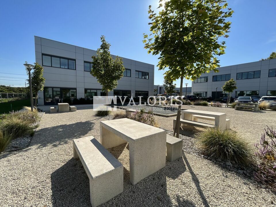 Location bureaux 549 m² divisibles à partir de 204.84 m²