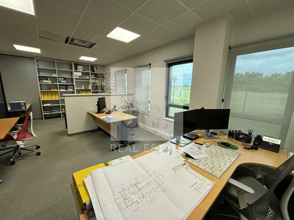 À LOUER – BUREAUX NEUFS DE 289 m² ENVIRON – ST-PRIEST (EST LYONNAIS)