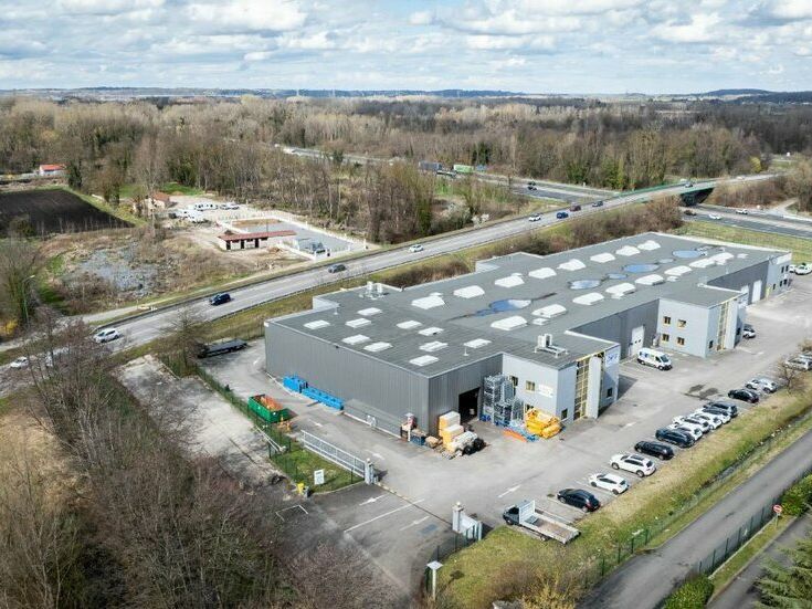 Location local d''activites 415 m² non divisibles