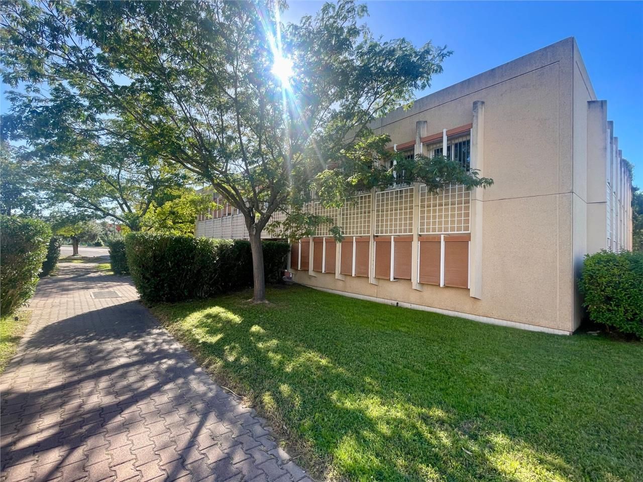 Location bureaux 450 m² à Vitrolles