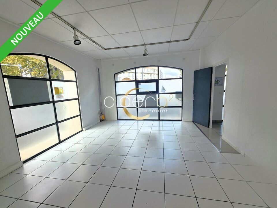 Vente bureaux 341.5 m² non divisibles