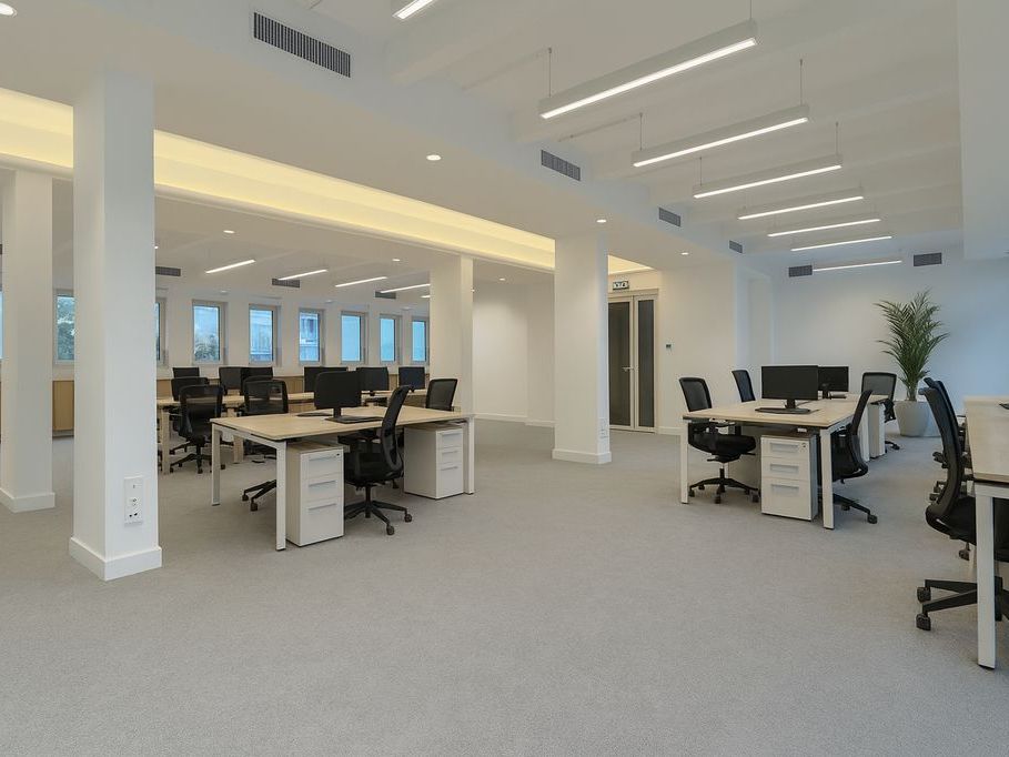 Location bureaux 1993 m² divisibles à partir de 212 m²