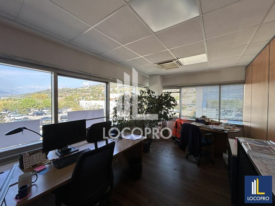 A LOUER - BUREAUX - 174 M2 - NICE MERIDIA
