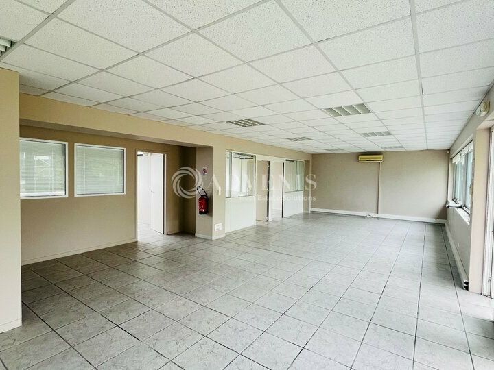 Location bureaux 223 m² divisibles à partir de 110 m²