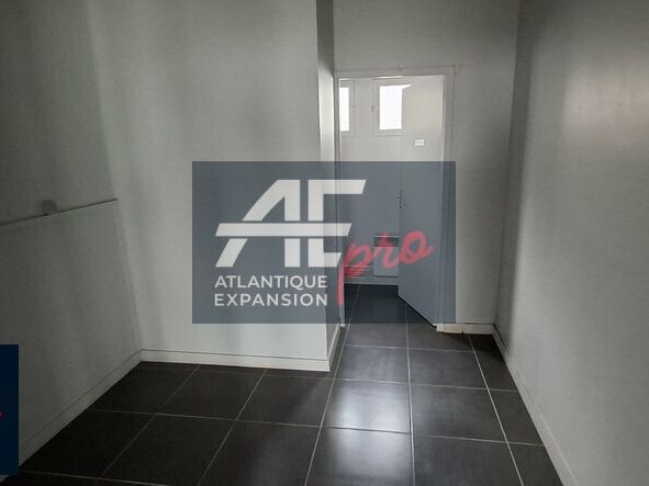 Local Commercial Angle de rue avec vitrine à louer 44600 Saint-Nazaire par Atlantique Expansion Pro