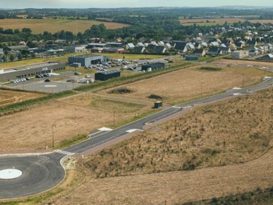 Vente terrain 50000 m² divisibles à partir de 1000 m²