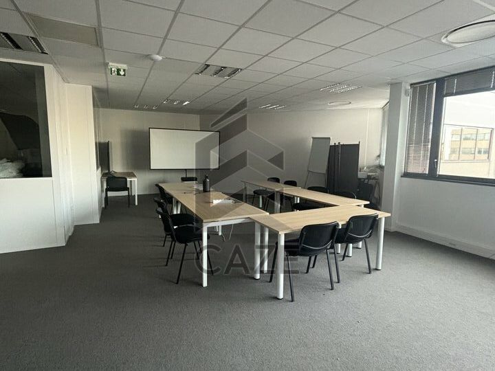 Location bureaux 174 m² non divisibles