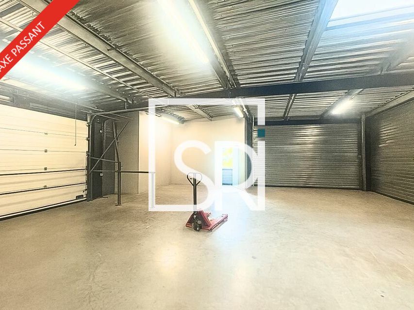 EMPLACEMENT n°1 - LOCATION LOCAL COMMERCIAL + ENTREPOT 400 M²  63170 AUBIERE