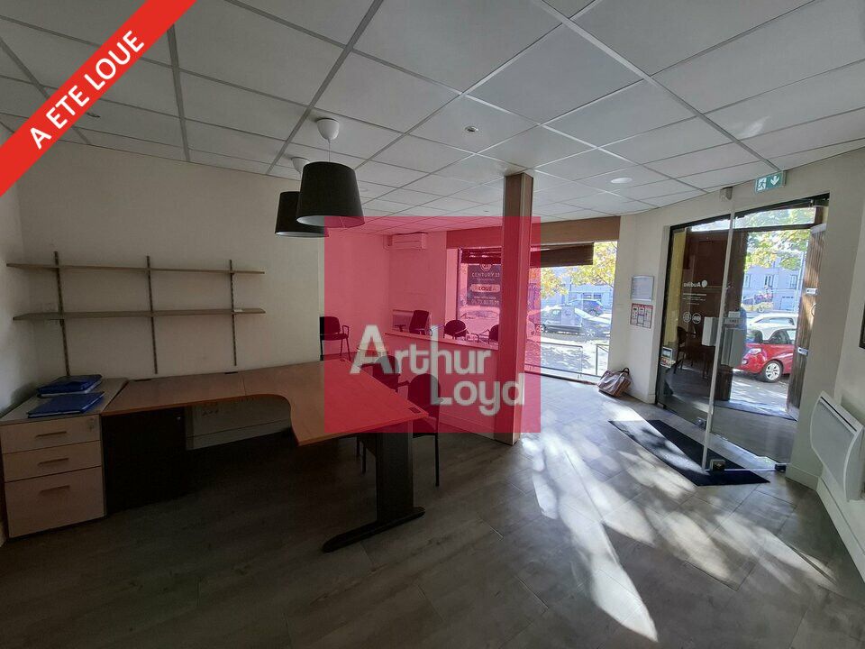 Location local commercial 113 m² non divisibles