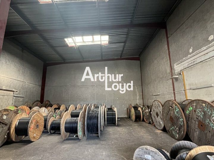 Locaux mixtes 281 m² - Mandelieu