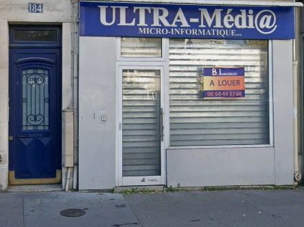 Location local commercial 80 m² à Paris