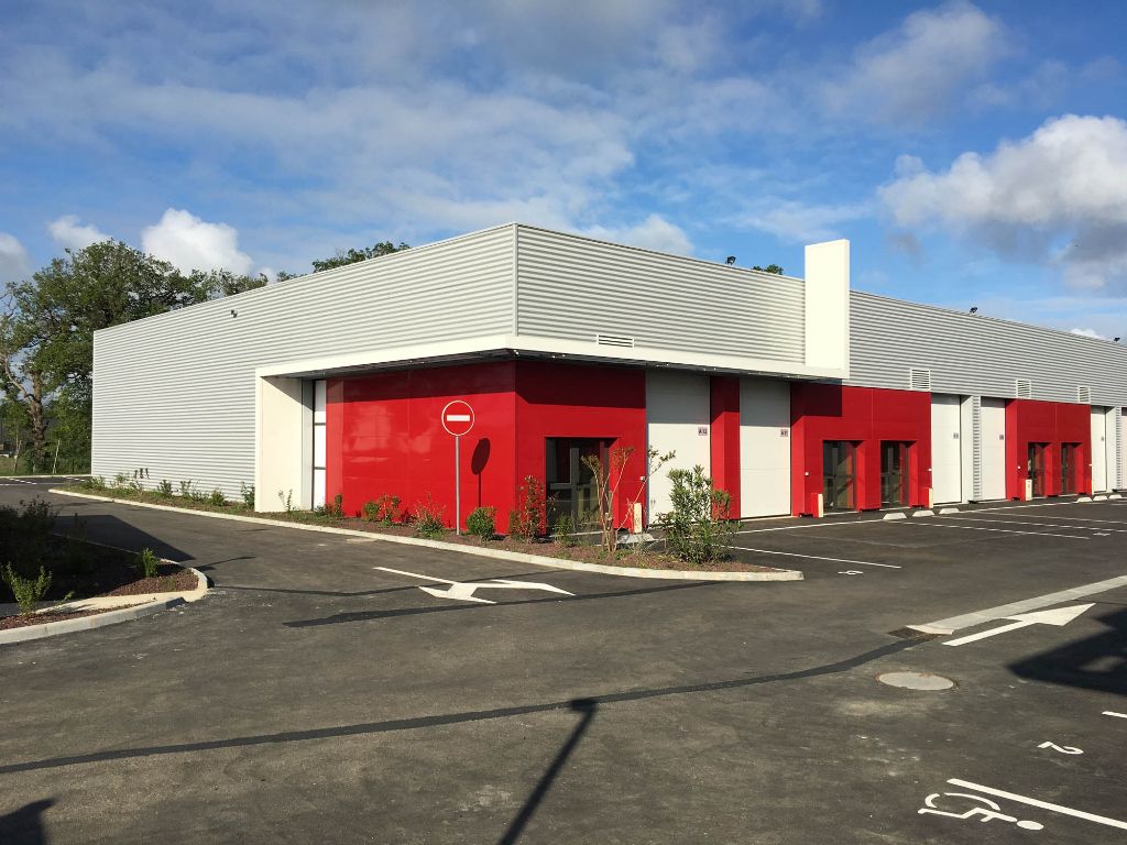 Location local 100.00 m² à PLAISANCE DU TOUCH