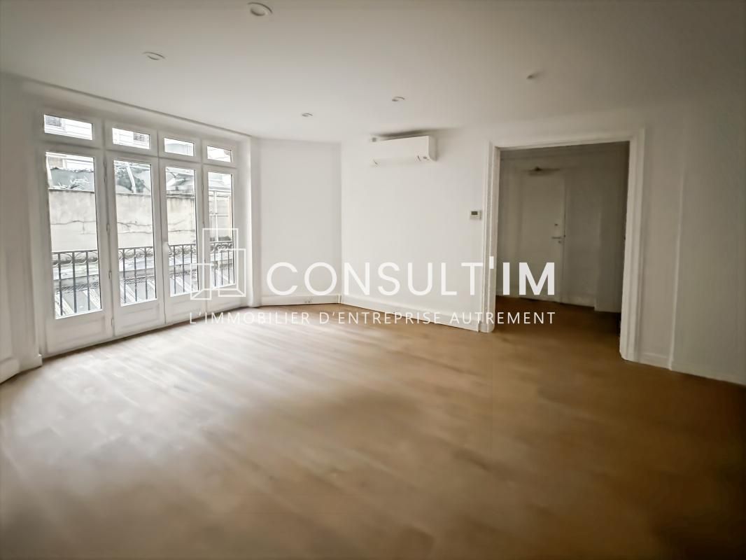 Location bureaux 68 m² non divisibles