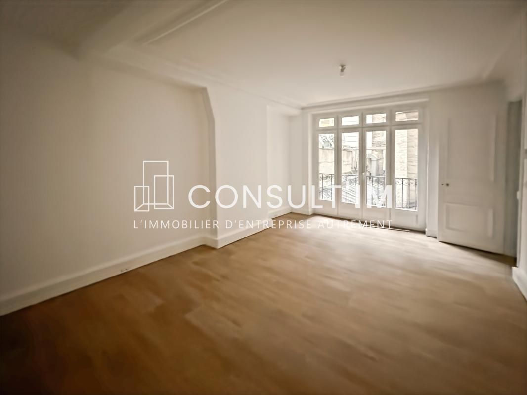 Location bureaux 68 m² non divisibles