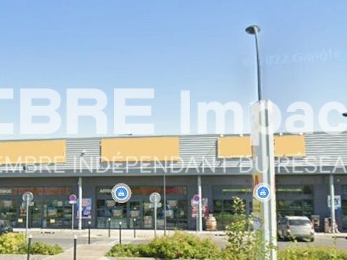 Location local commercial 272 m² non divisibles