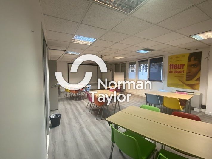 Location bureaux 53.08 m² non divisibles