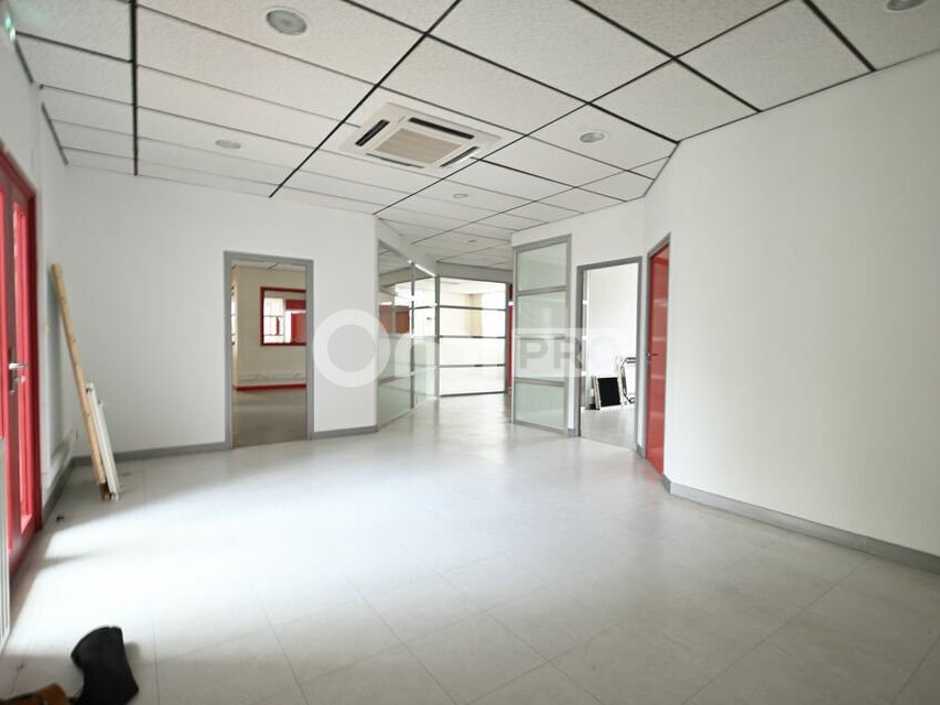 Location bureaux 500 m² non divisibles