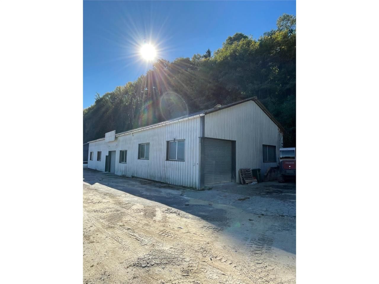 Location local 275.00 m² à LIMOGES