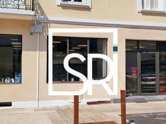 IMMEUBLE DE RAPPORT  - CUSSET (03300)