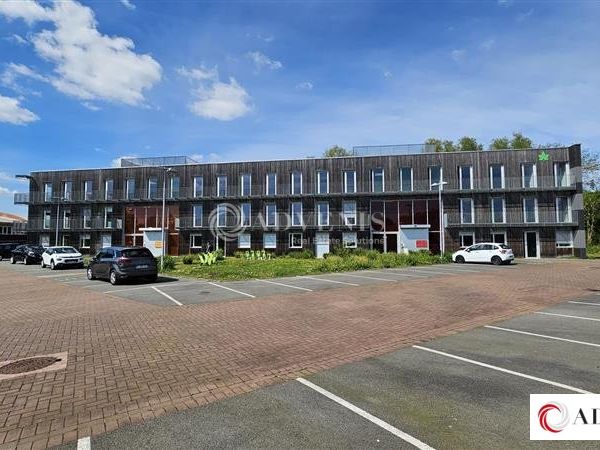 Vente bureaux 2834 m² divisibles à partir de 500 m²