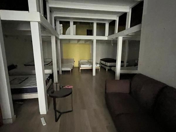 Location local commercial 126 m² non divisibles