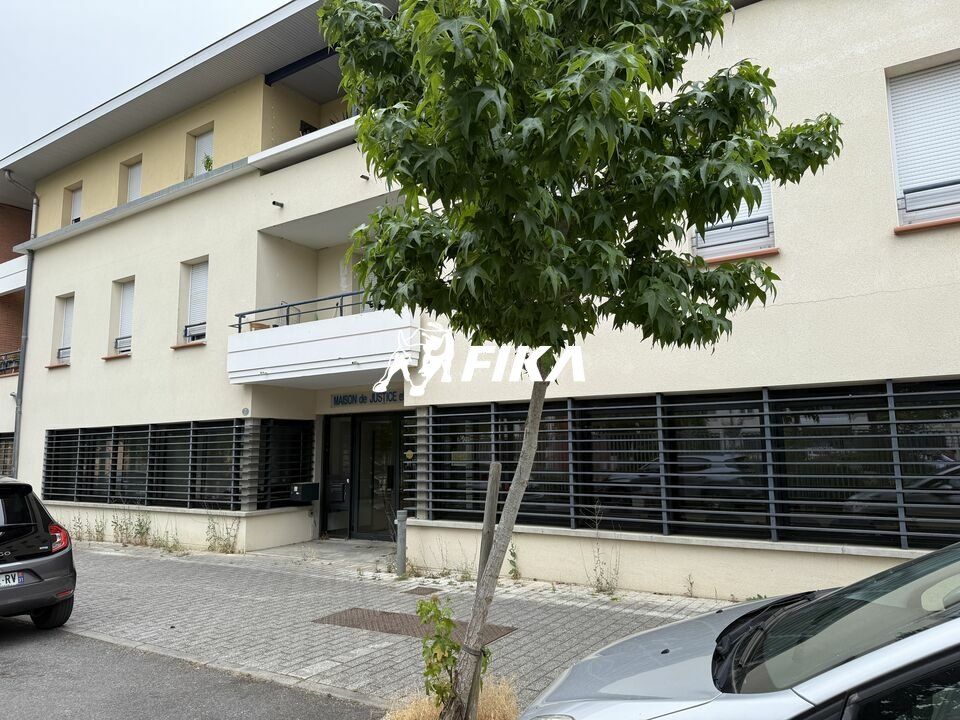 Vente bureaux 270.6 m² non divisibles