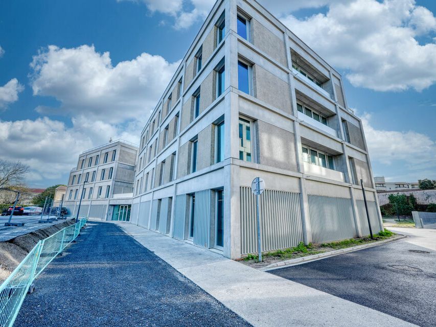 Bordeaux avenue Emile Counord, un ensemble de trois immeubles de bureaux neufs d'une surface de 5 899 m² proposés à la vente à compter de 120 m²