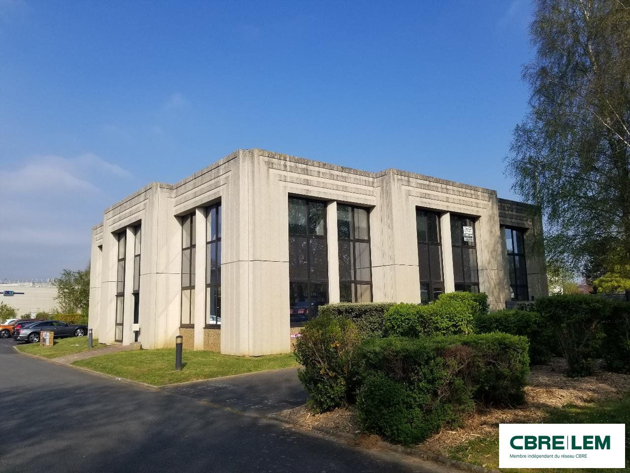 Location bureaux 123 m² non divisibles