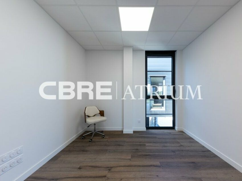 Location bureaux 11 m² non divisibles