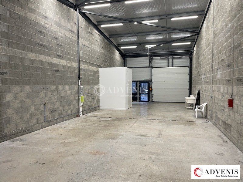 A LOUER - ENTREPÔTS - 150 m²